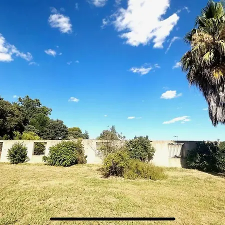 Apartment Chez Babou D'artistes Avec Piscine, Parking