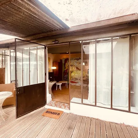 Apartment Chez Babou D'artistes Avec Piscine, Parking Nimes