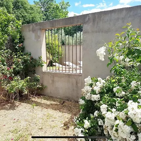 아파트 Chez Babou D'artistes Avec Piscine, Parking